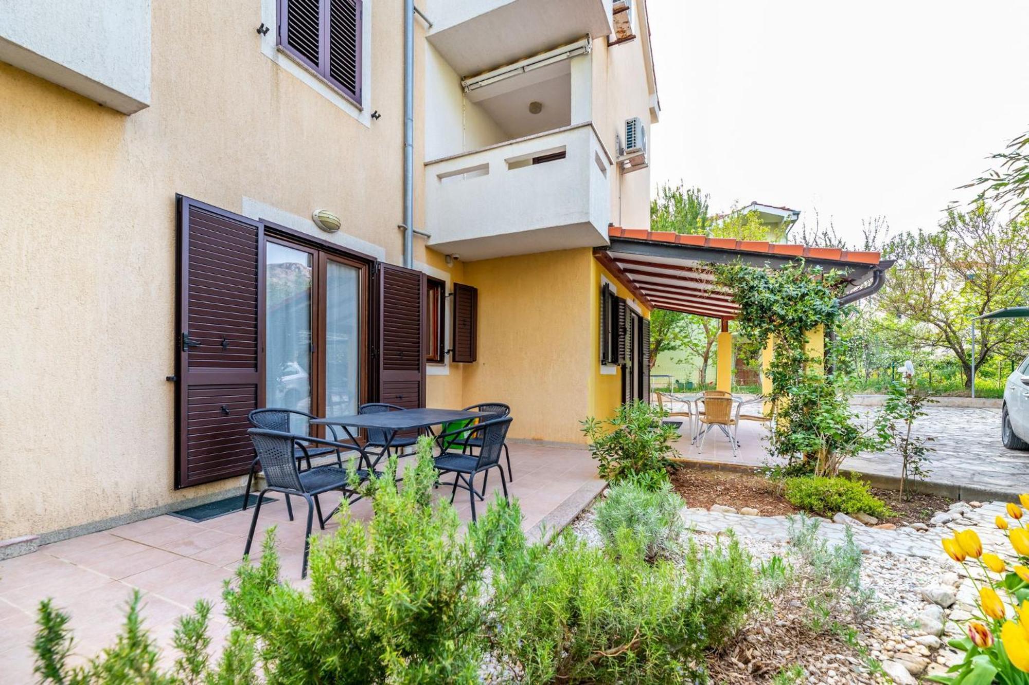 Marina Appartement Baška Buitenkant foto