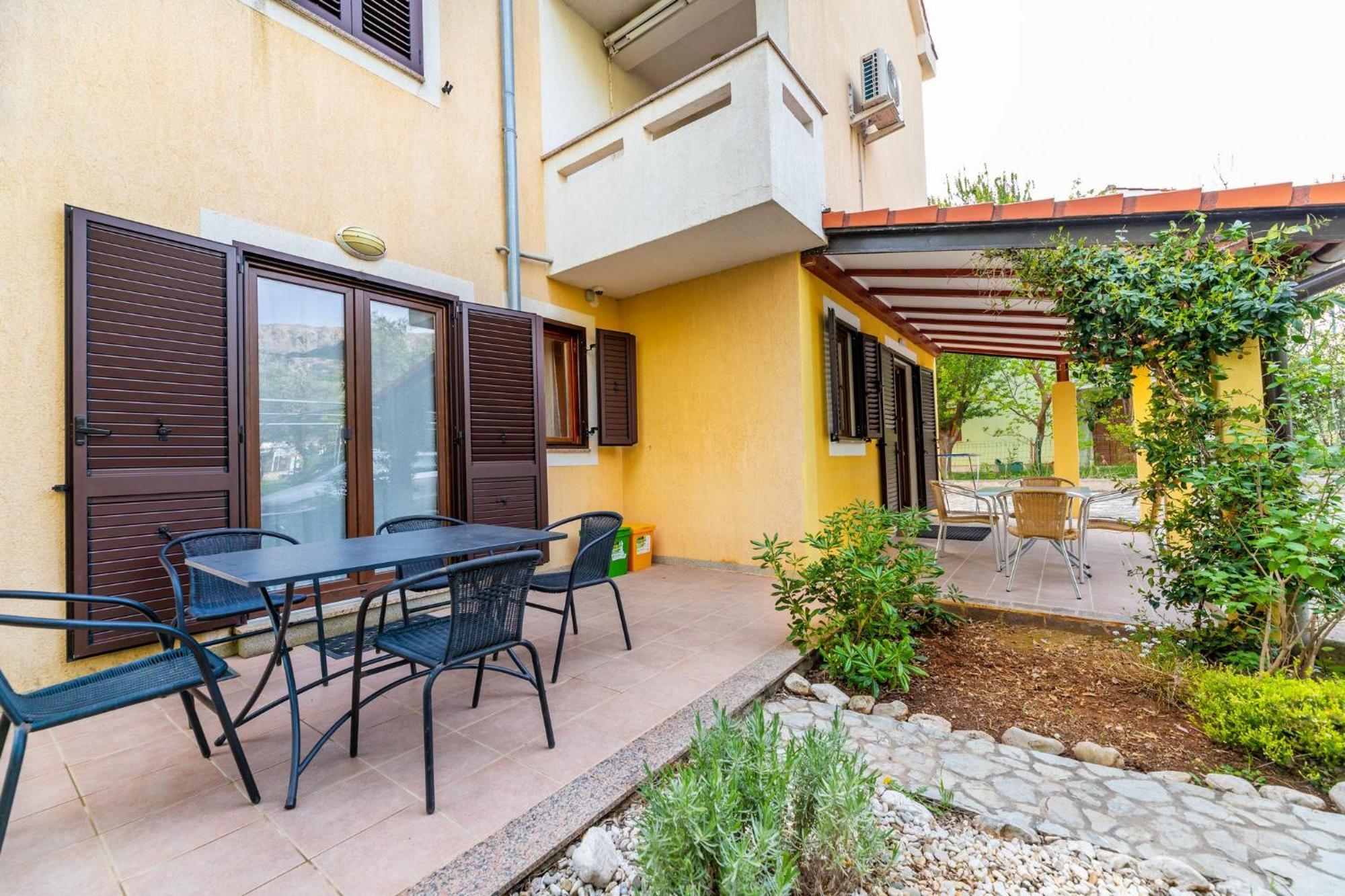 Marina Appartement Baška Buitenkant foto